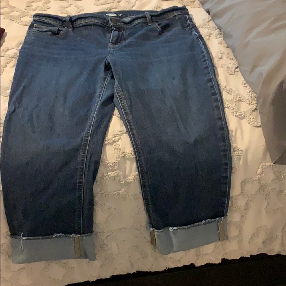 old navy Flare Capri size 14